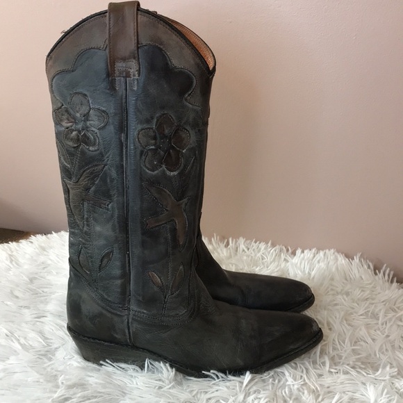 Oak Tree Distressed Western Boot - Picture 2 of 13